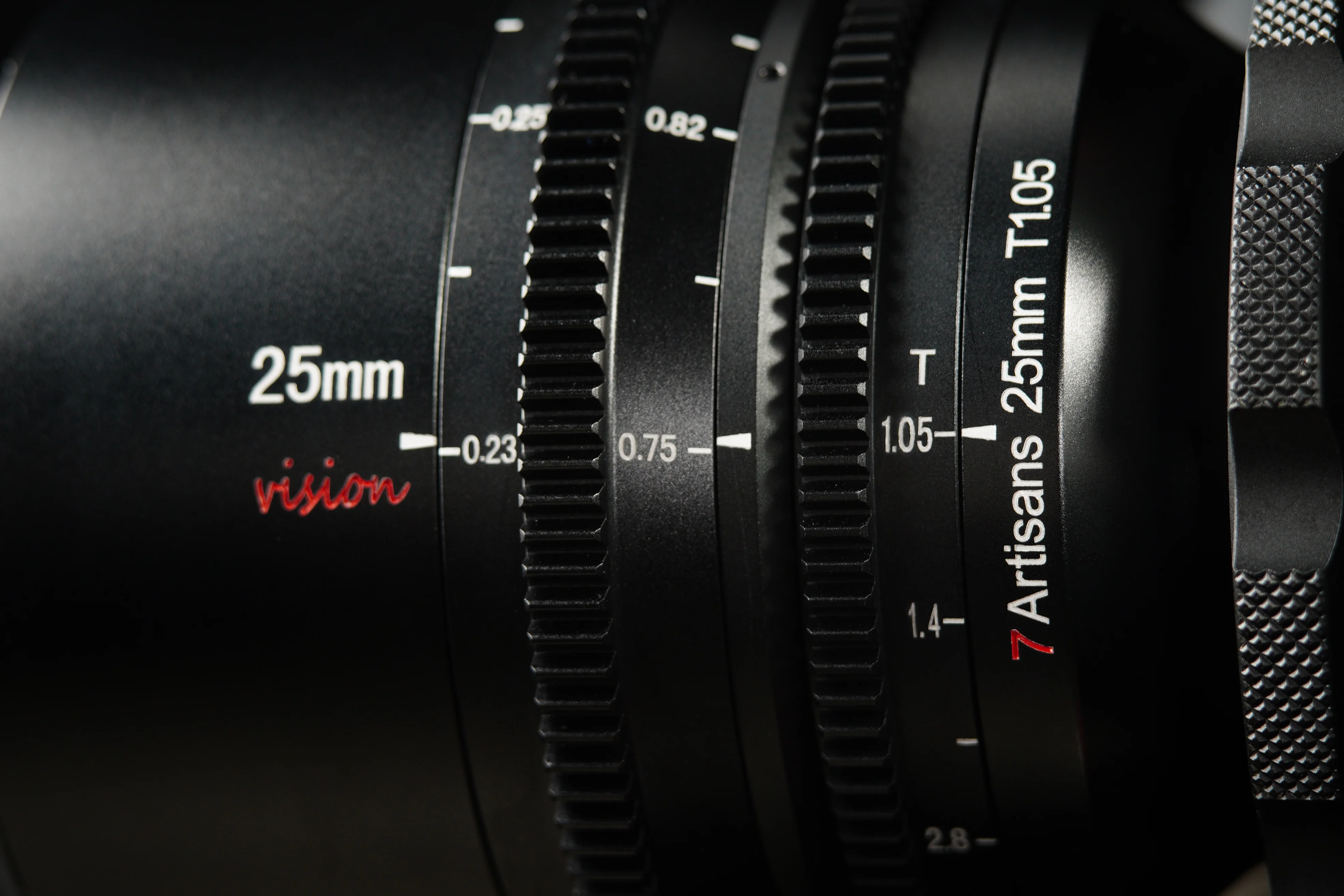 MF 25mm T1.05 APS-C MF Cine Lens for E/FX/M43/EOS-R/L - Image 9
